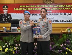 Penyerahan Pataka Polda Banten Warnai Upacara Welcome dan Farewell Parade Kapolda Banten