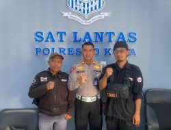 Pererat Silaturahmi, Kasat Lantas Polres Lima Puluh Kota Ngopi Bareng FWJI